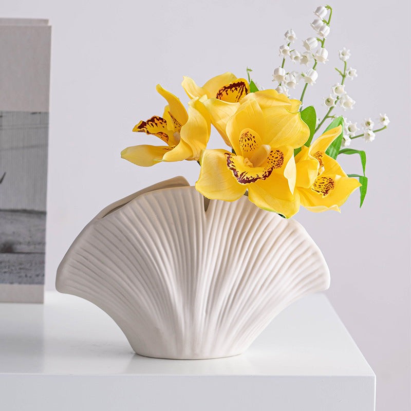 The Easiest Pressed Flower Vase Decor for Your Kitchen - Sonata Home Design
